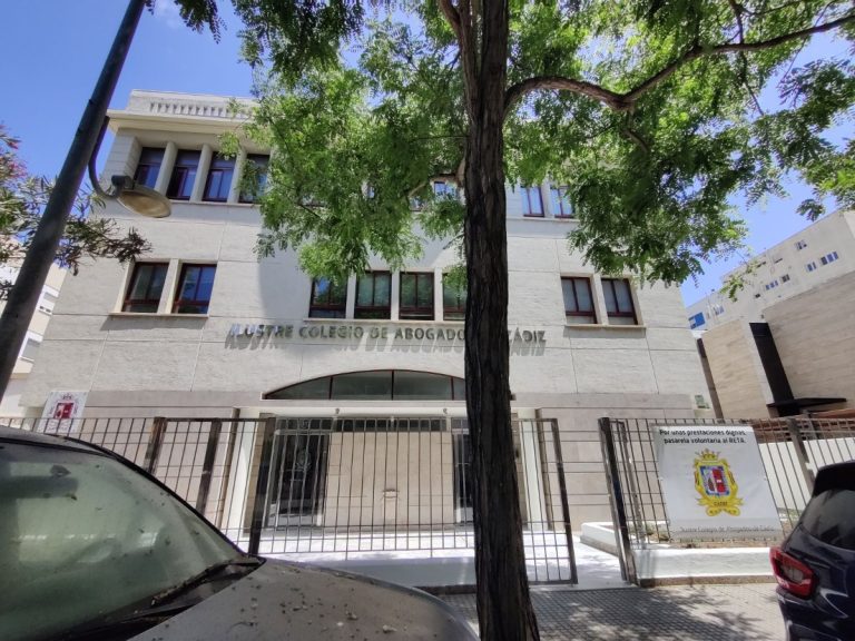 Edificio de la sede del Ilustre Colegio de Abogados de Cádiz